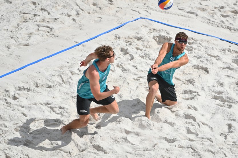 Plážoví volejbalisté Šépka a Sedlák vypadli na ME ve čtvrtfinále