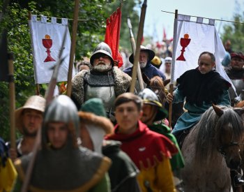 Přibyslav připomněla 600 let od úmrtí Jana Žižky ukázkou bitvy i bohoslužbou