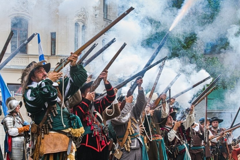 Průvod v historických kostýmech zahájil hlavní část oslav Dne Brna