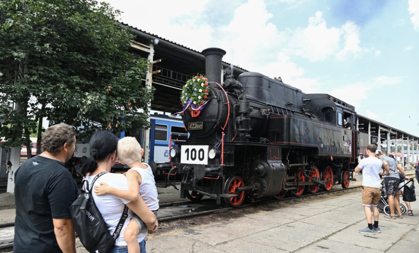 Na dni železnice ve Valašském Meziříčí se slavily narozeniny parní lokomotivy