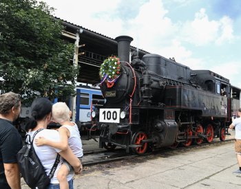 Na dni železnice ve Valašském Meziříčí se slavily narozeniny parní lokomotivy
