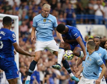 Obhájce titulu Manchester City na úvod anglické ligy porazil Chelsea 2:0