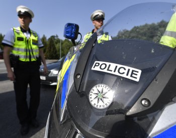 Policie na Zlínsku dopadla opilého řidiče, autem vezl svou jedenáctiletou dceru