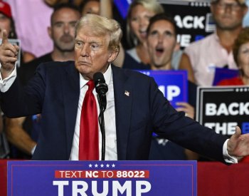 Trumpova kampaň byla terčem íránského hackerského útoku, uvádí Washington