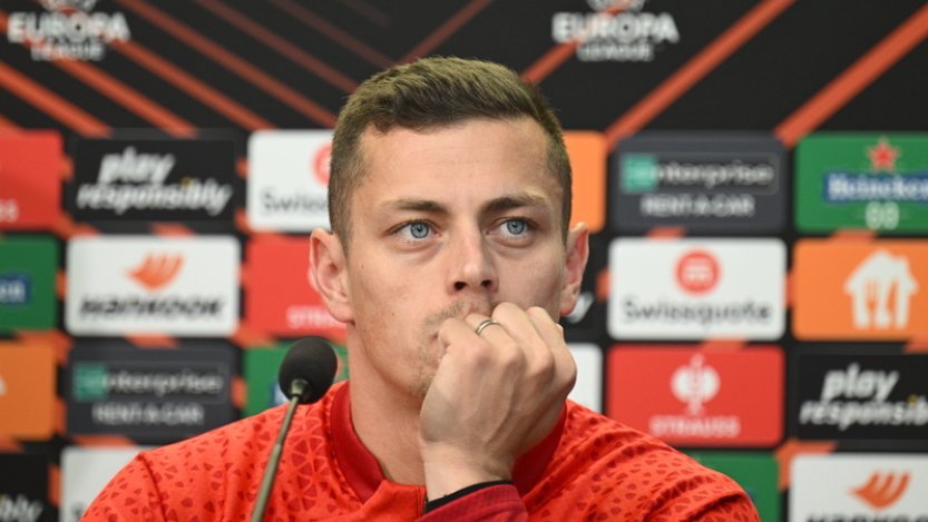 Holeš se těší na znělku LM, slávisté chtějí na dálku zaujmout Mbappého z Realu