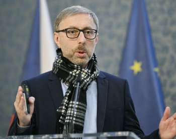 Experti z ciziny vyzvali vládu, aby pokračovala v prosazení Vobořilových návrhů