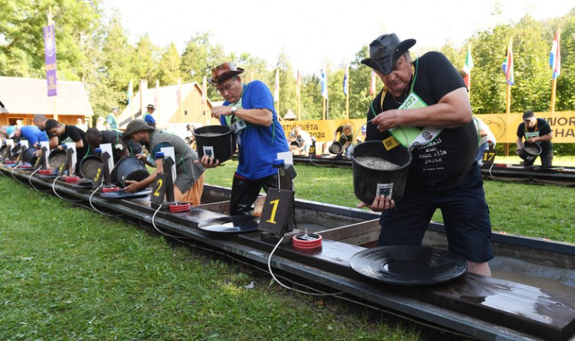 Zlaté Hory obsadili zlatokopové z celého světa, koná se zde světový šampionát
