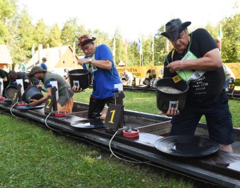 Zlaté Hory obsadili zlatokopové z celého světa, koná se zde světový šampionát