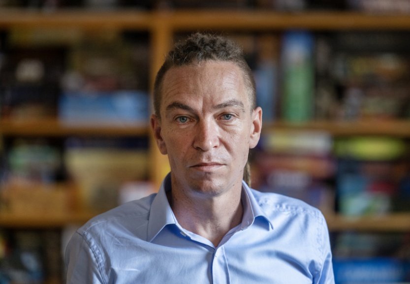 Senát bude jednat o digitálním stavebním řízení, přijde i Bartoš