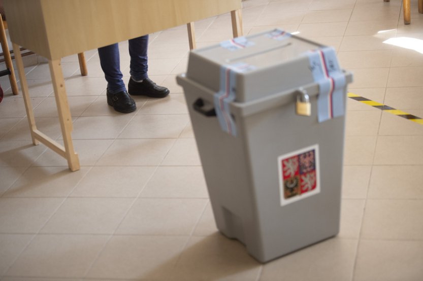 ANO i ODS posilují, SPD a Piráti ztrácí, ukázal volební model