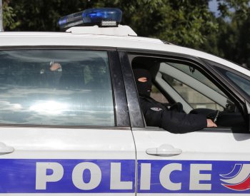 Při střelbě ve francouzském městě Nîmes bylo zabito desetileté dítě