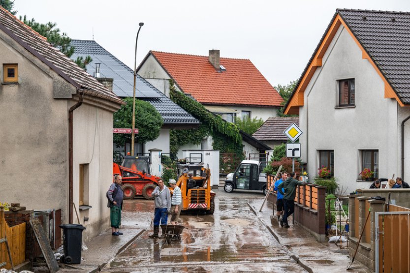 Hradecký kraj a část Libereckého kraje zasáhly silné bouře