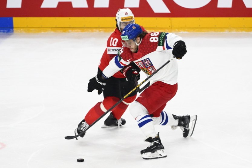 Hokejisté začnou obhajobu světového titulu reprízou finále se Švýcarskem