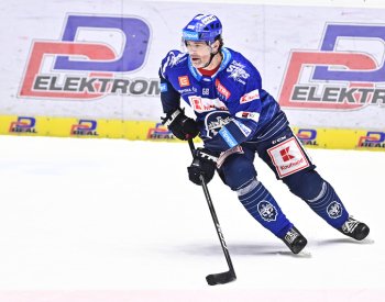 Jágr si v tréninku poranil stehenní sval, čeká ho až šestitýdenní pauza