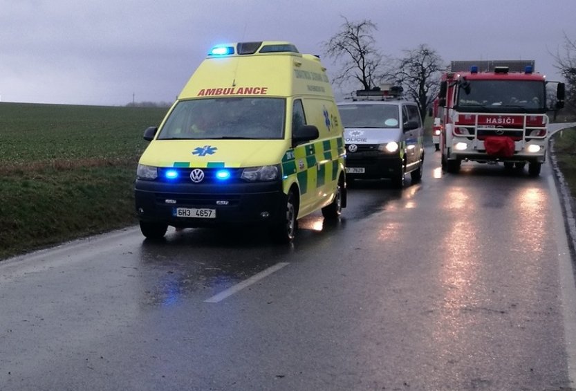 Při nehodách ve čtvrtek zemřelo šest lidí, jde letos o druhý nejtragičtější den