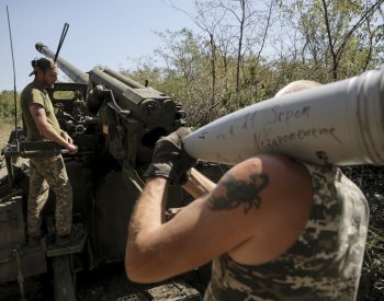 ISW: Ukrajinci nepatrně postoupili v Rusku, u Pokrovsku některé vojáky stáhli