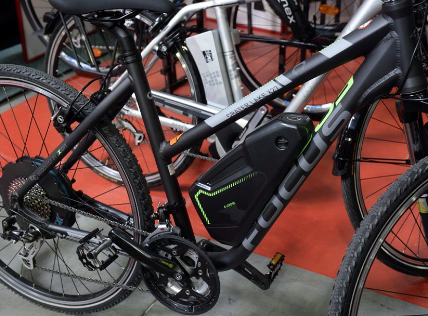 Elektrokola mohou být ekologičtější než klasická kola, uvedl odborník