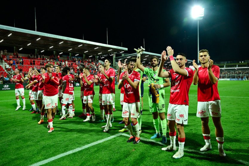 Pardubice v přesilovce porazily ve východočeském derby Hradec 2:1