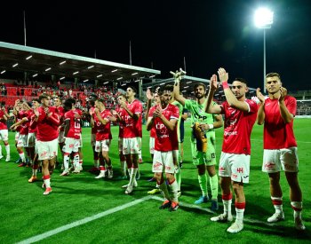 Pardubice v přesilovce porazily ve východočeském derby Hradec 2:1