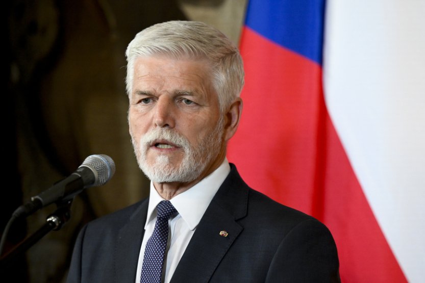 Prezident Pavel dnes na Hradě přijme hejtmany a pražského primátora
