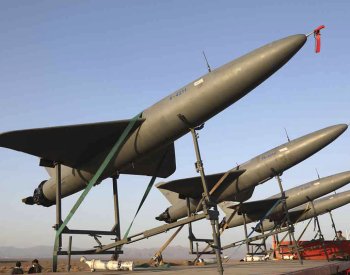 Média: Írán sestrojil pokročilý dron Mohádžer-10 s doletem 2000 kilometrů