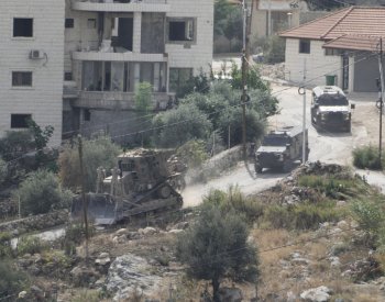 Izrael zabil pět Palestinců včetně člena Hamásu v táboře na Západním břehu