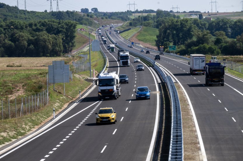 Řediteství silnic a dálnic zprovoznilo dálnici D6 u Krupé na Rakovnicku