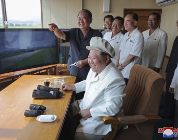 KLDR otestovala raketový systém, zkoušce přihlížel diktátor Kim