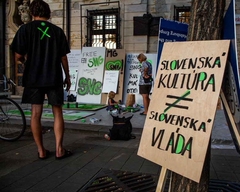 Lidé v Brně vyjádřili podporu slovenské kultuře, přišla řada umělců
