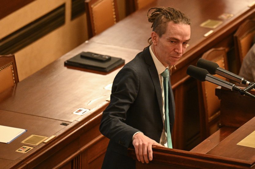 Sněmovna bude na žádost Bartoše jednat o stavebním řízení, a to v úvodu schůze