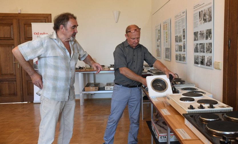 Zámek v Hustopečích nad Bečvou otevře výstavu historických vařičů z Milotic