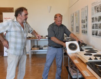 Zámek v Hustopečích nad Bečvou otevře výstavu historických vařičů z Milotic