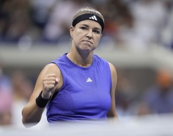 Menšík a Muchová postoupili na US Open do 3. kola