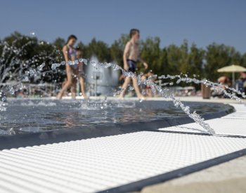 Teplotní rekordy padly na pětině stanic, v Doksanech bylo 35,8 st.C.
