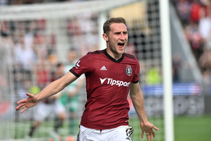 Fotbalový útočník Kuchta přestoupil ze Sparty do Midtjyllandu