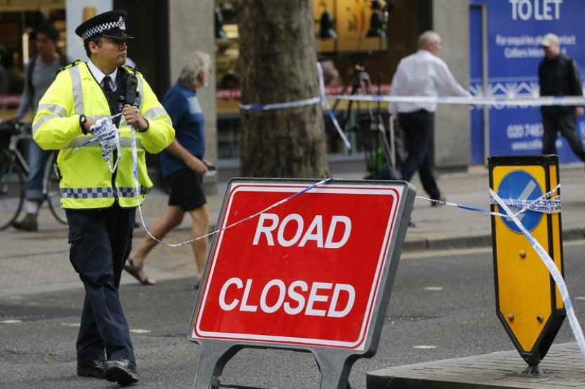 Dva napadení účastnici festivalu v londýnském Notting Hill zemřeli