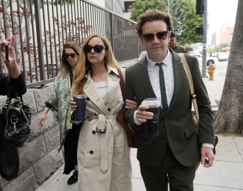 Herec Danny Masterson je vinný ze znásilnění