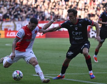 Fotbalisté Slavie zdolali Pardubice 2:0 a v ligové sezoně stále neprohráli