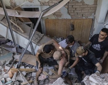 Při ruském útoku na Charkov bylo podle ukrajinských úřadů zraněno 47 lidí