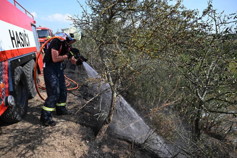 Riziko šíření požáru je vysoké a trvá dlouho, v září to není dle vědců běžné