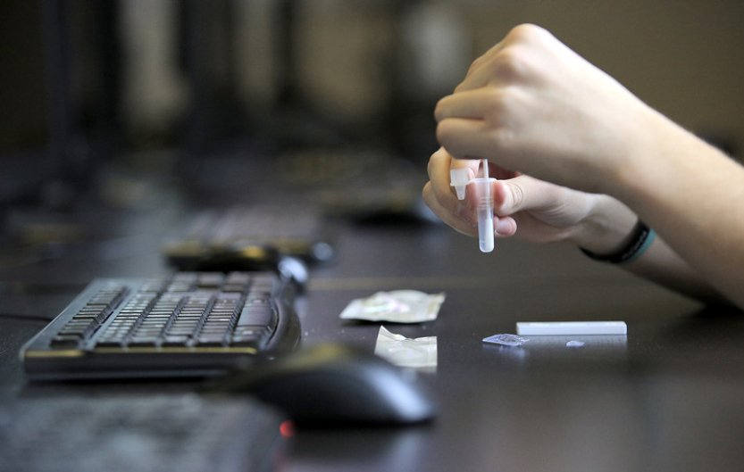 Síť lékáren: Poptávka po testech a lécích na covid-19 se prudce zvýšila