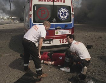 Ruský útok v Poltavě zabil 41 lidí a více než 180 dalších zranil, řekl Zelenskyj