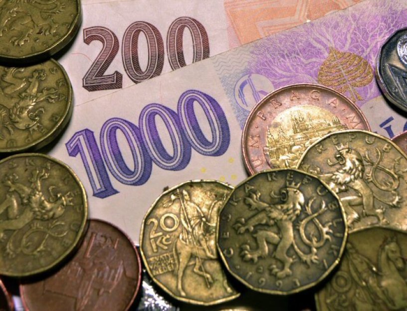 Platba za státní pojištěnce stoupne příští rok na 2127 korun, celkem 154 mld. Kč