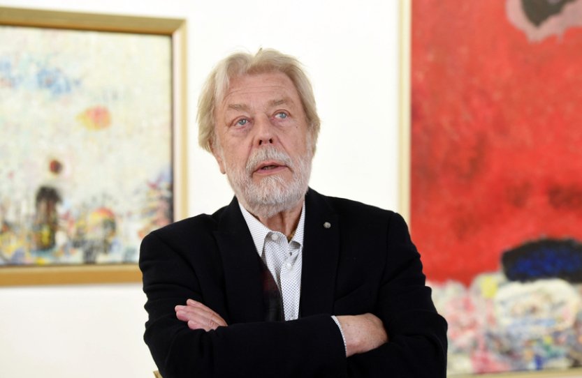 V Ostravě vystavuje své obrazy šestasedmdesátiletý herec a malíř Jan Kanyza