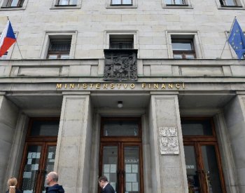 MF prodalo státní dluhopisy za 11,6 mld. Kč, poptávka byla dvojnásobná