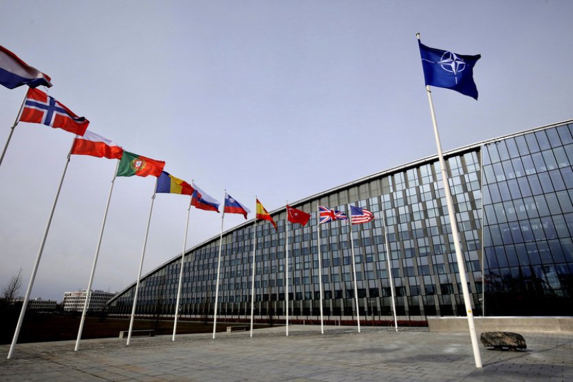 Velvyslanec při NATO Konecký chce usilovat o zvýšení počtu Čechů v institucích