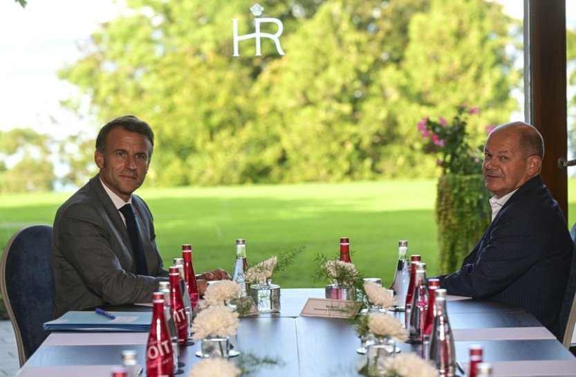 Ukrajinu musíme podporovat tak dlouho, jak bude nutné, shodli se Macron a Scholz