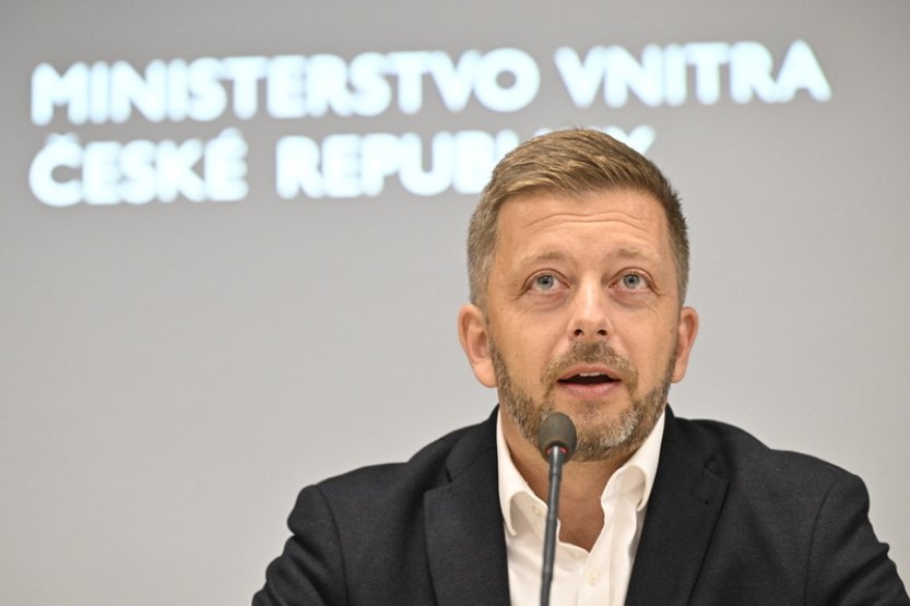 Rakušan: Posílená bezpečnostní opatření v ČR skončí podle plánu 30. září