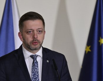 Odbory mají příslib růstu platů, reagoval Rakušan na protest policistů