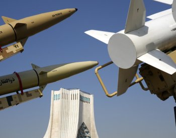 USA považují dodávky íránských balistických střel do Ruska za alarmující